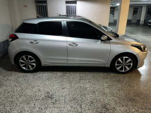 کارشناسی خودرو هیوندای i20 در محل در تهران